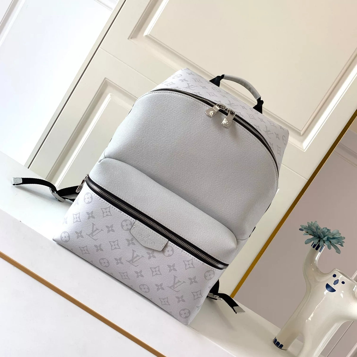 LOUIS VUITTON DISCOVERY 40X30X20CM 6 COLORS