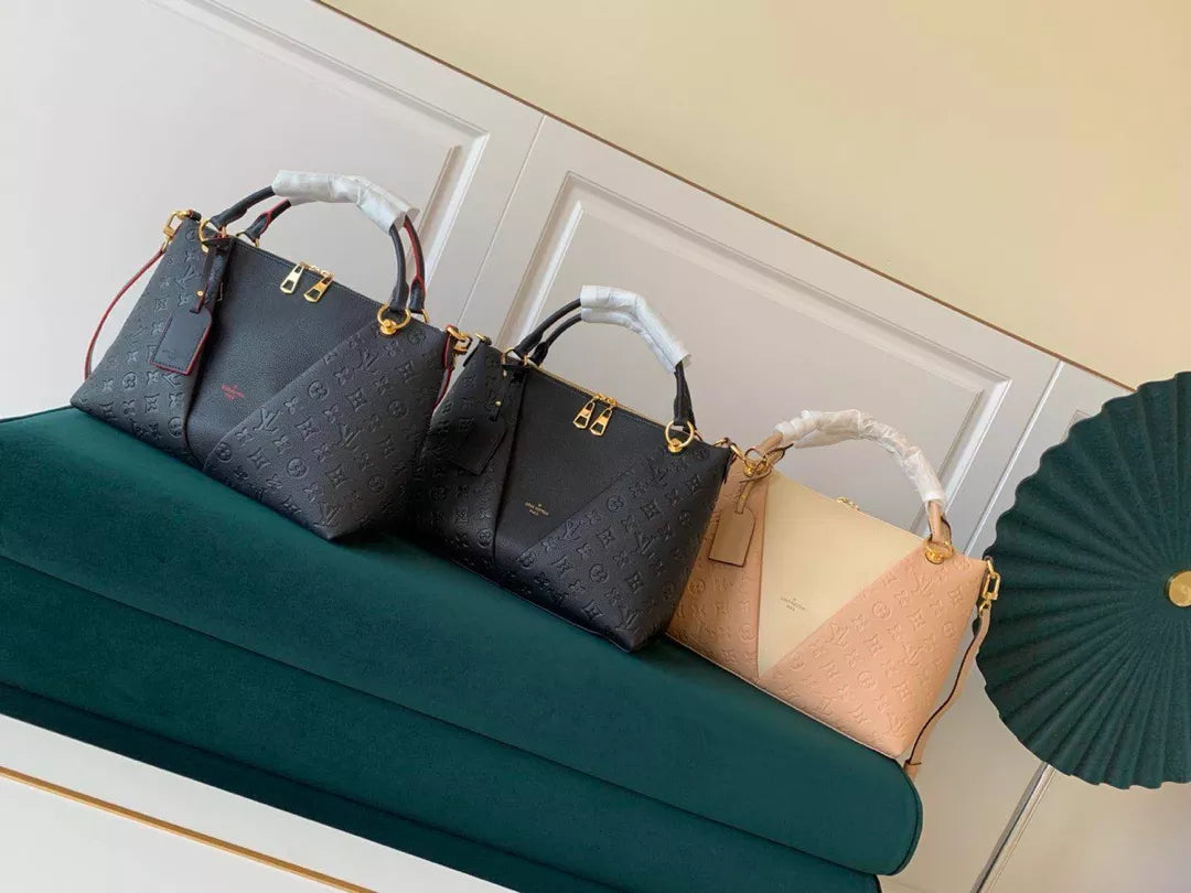 LOUIS VUITTON SAC TOTE V MM BAG