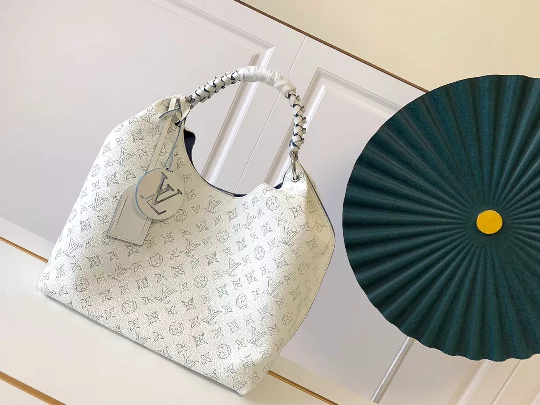 LOUIS VUITTON 35X40X17CM TAURILLON CALFSKIN