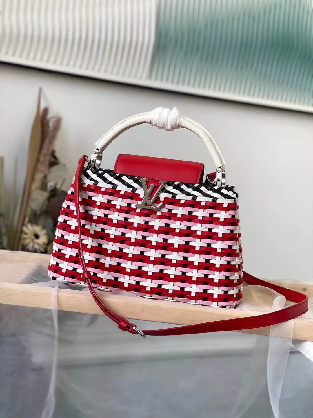 LOUIS VUITTON CAPUCINES LV HAND BAGS 2 COLOR AVAILABLE