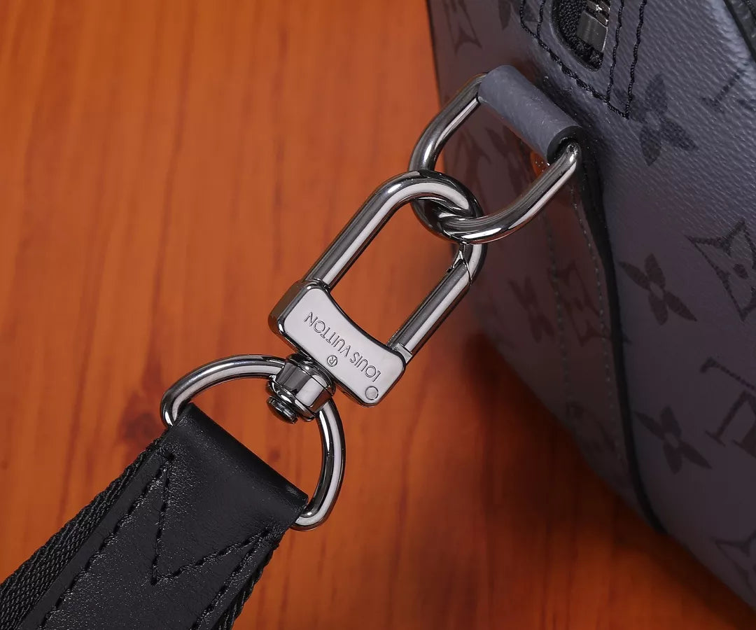 LOUIS VUITTON 27X17X13CM MONOGRAM ECLIPSE KEEPALL 27CM