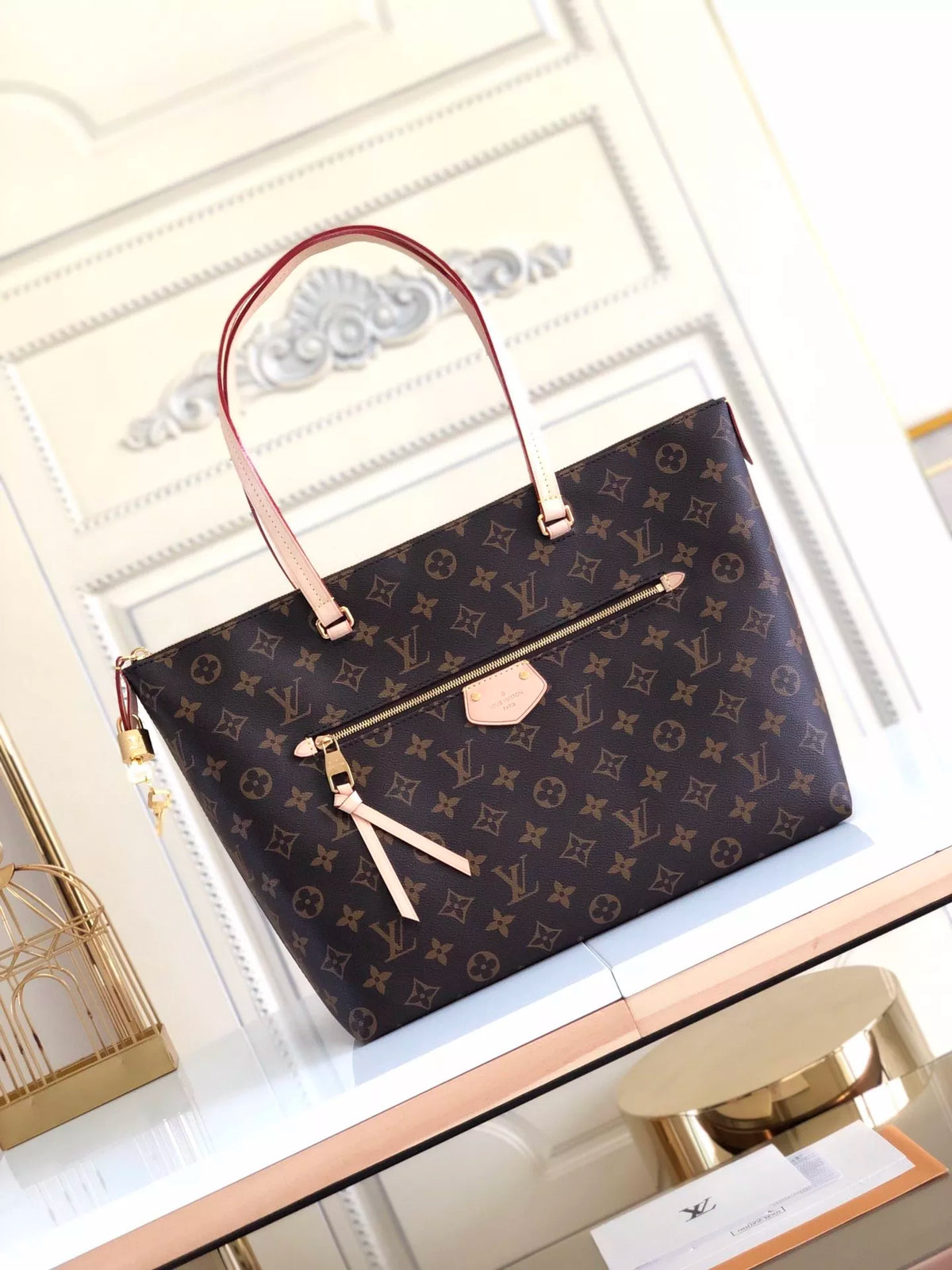 LOUIS VUITTON 42*27*17CM IENA MM HANDBAG