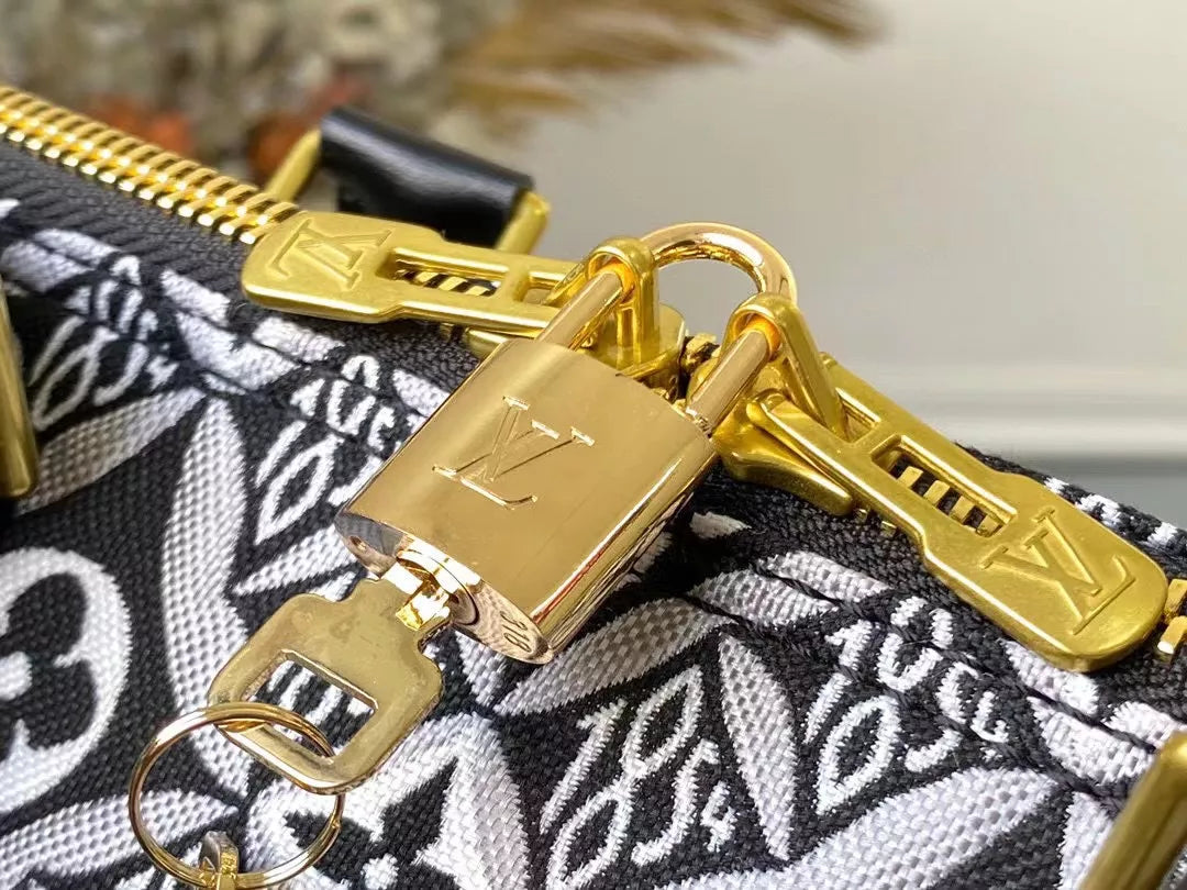 LOUIS VUITTON 45 X 27 X 20CM KEEPALL BANDOULIÈRE LV HAND BAGS