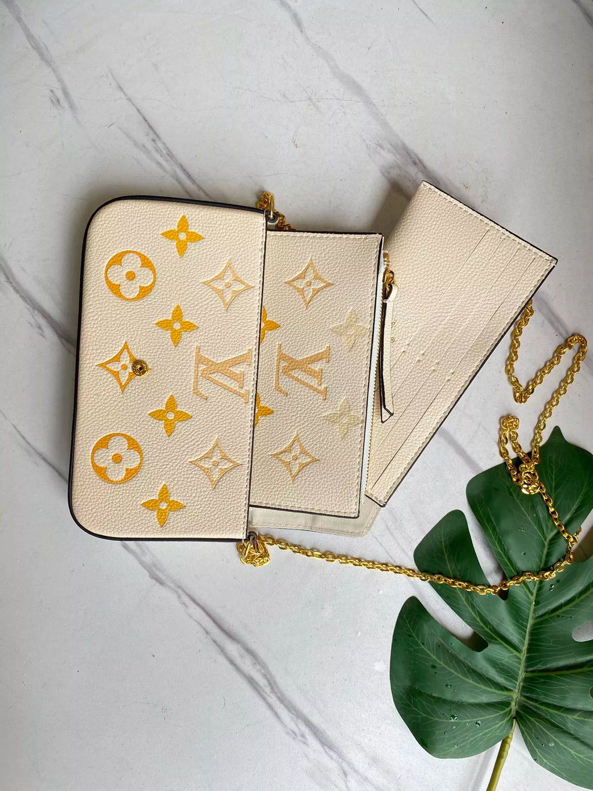 LOUIS VUITTON 21X12X3CM BY THE POOL FÉLICIE POCHETTE