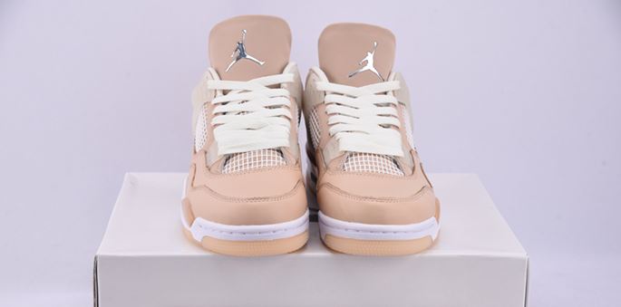 AIR JORDAN 4 WMNS “SHIMMER”