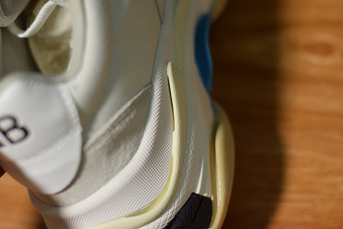 BALENCIAGA TRIPLE S WHITE SUEDE