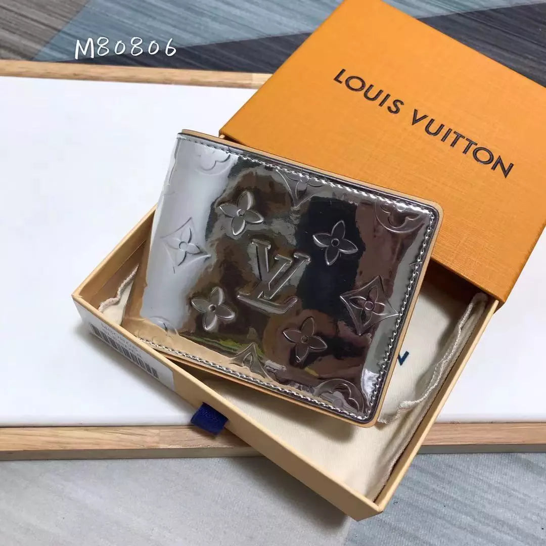 LOUIS VUITTON ZIPPY WALLET