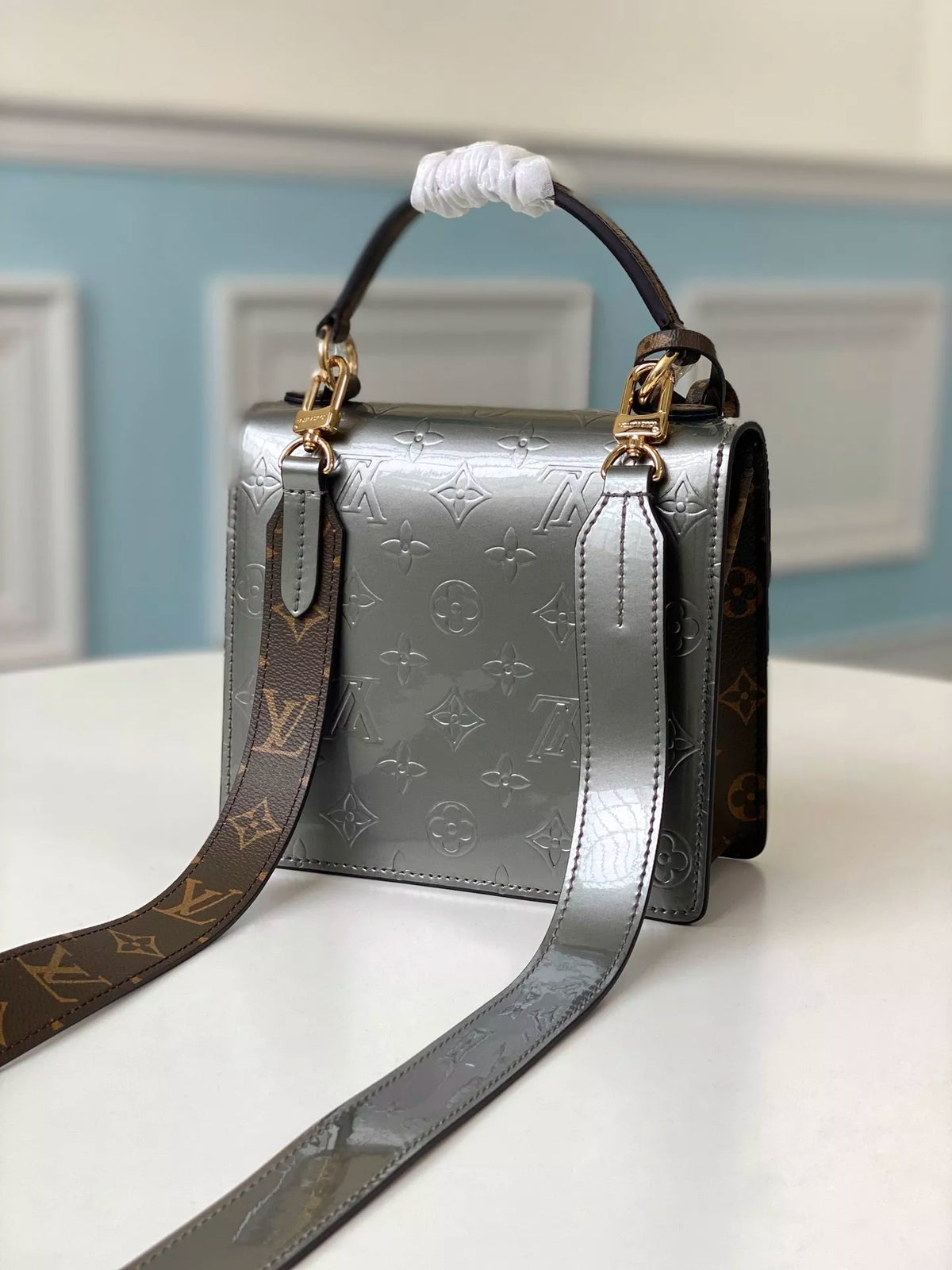LOUIS VUITTON WYNWOOD CHAIN BAG，MONOGRAM VERNIS LEATHER + MONOGRAM CANVAS