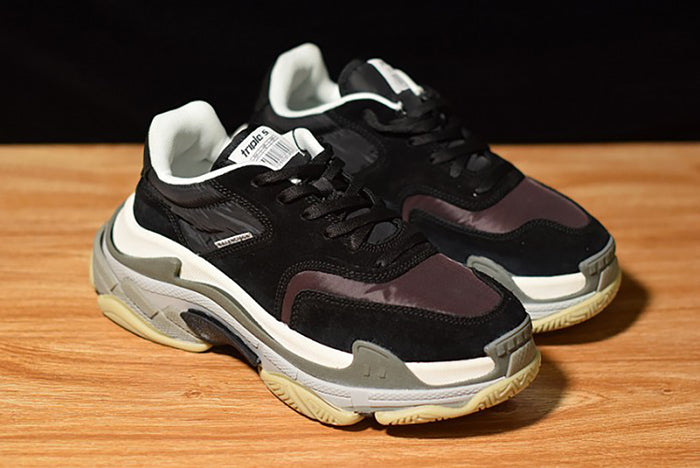 BALENCIAGA TRIPLE S BLACK BURGUNDY