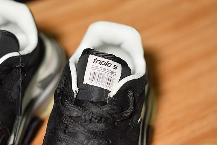 BALENCIAGA TRIPLE S BLACK BURGUNDY