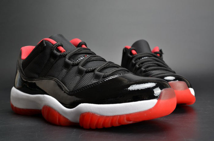AIR JORDAN 11 RETRO LOW "BRED" (WMNS)
