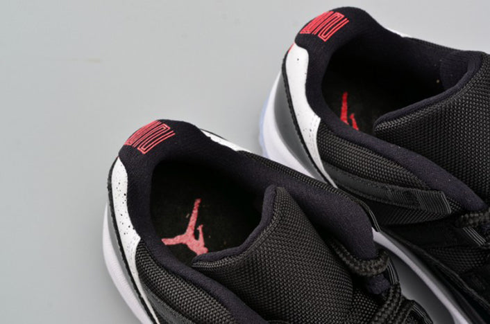 AIR JORDAN 11 RETRO LOW "INFRARED"