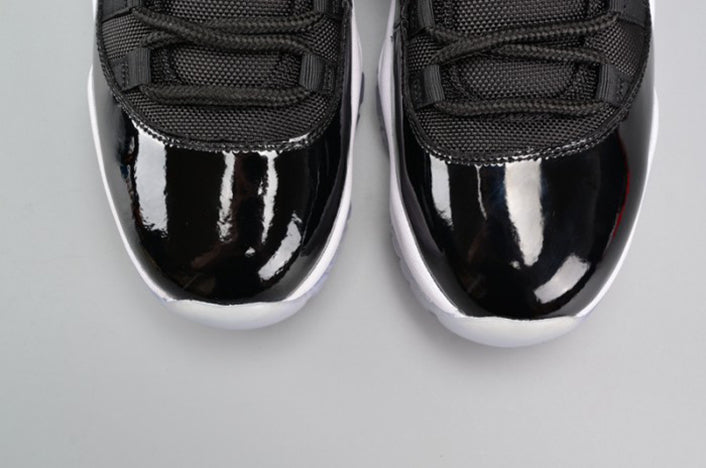 AIR JORDAN 11 RETRO LOW "INFRARED"