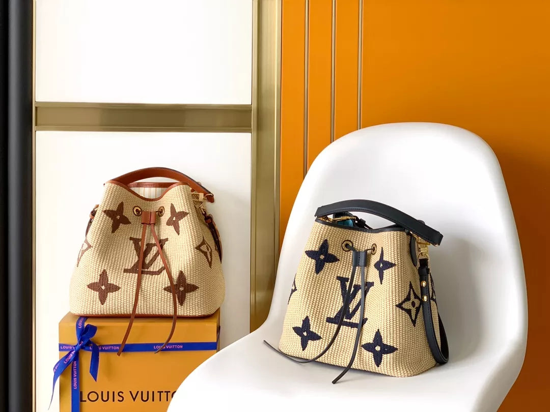 LOUIS VUITTON 26 X 26 X 17.5 CM 2COLORS MM BUCKET MONOGRAM RAFFIA