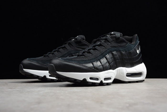 NIKE AIR MAX 95 "REBEL SKULLS"