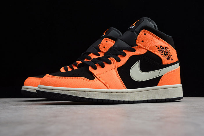 AIR JORDAN 1 MID "BLACK ORANGE"