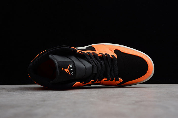 AIR JORDAN 1 MID "BLACK ORANGE"