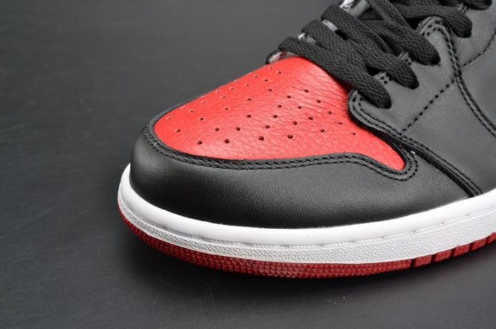 AIR JORDAN 1 RETRO HIGH OG "BANNED BRED"