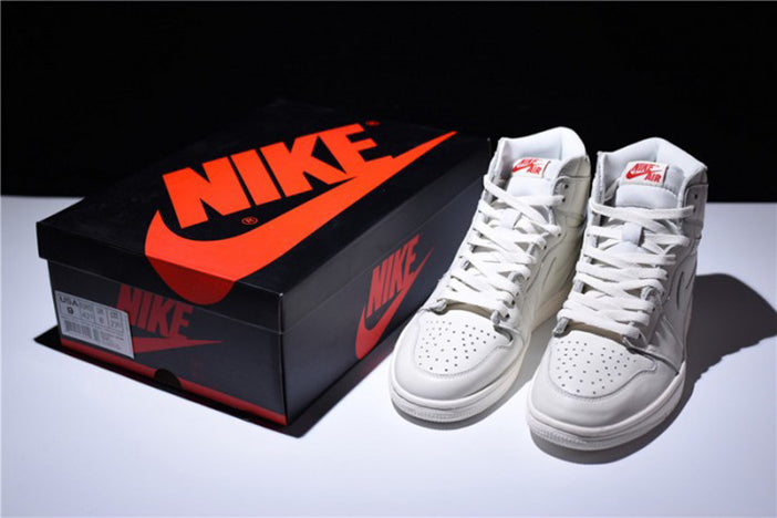 AIR JORDAN 1 RETRO HIGH OG "SAIL" MENS