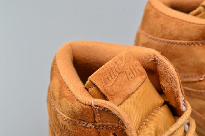 AIR JORDAN 1 RETRO HIGH OG WHEAT "GOLDEN HARVEST/ELEMENTAL GOLD"