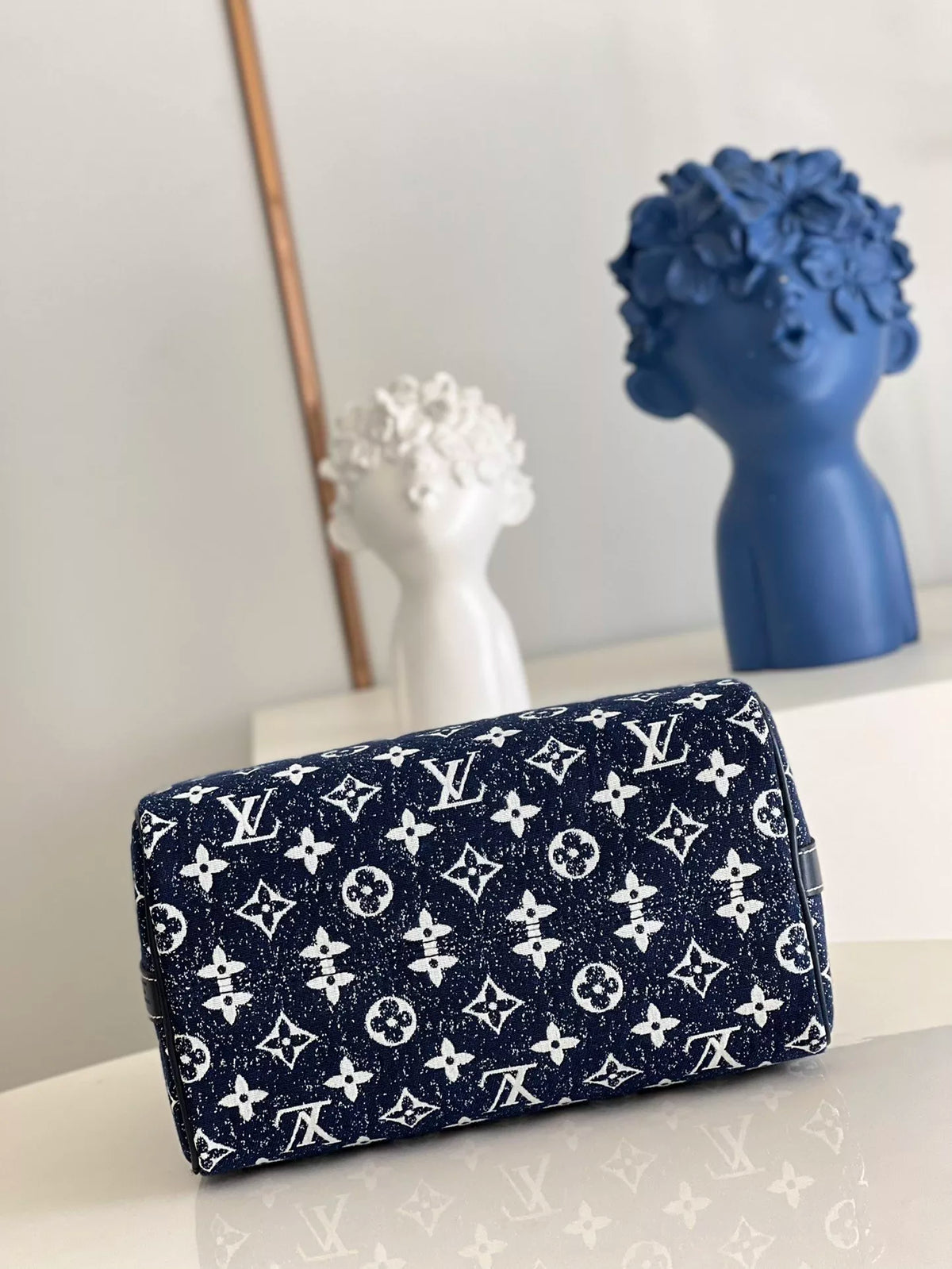 LOUIS VUITTON 25 X 19 X 15CM SPEEDY BANDOULI È RE 25 HANDBAG, LOGO DENIM