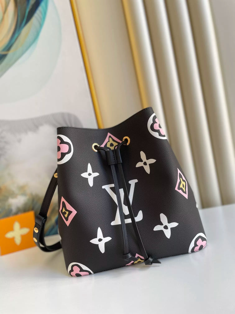 LOUIS VUITTON 26.0 X 26.0 X 17.5 CM HITE NÉONOÉ MONOGRAM