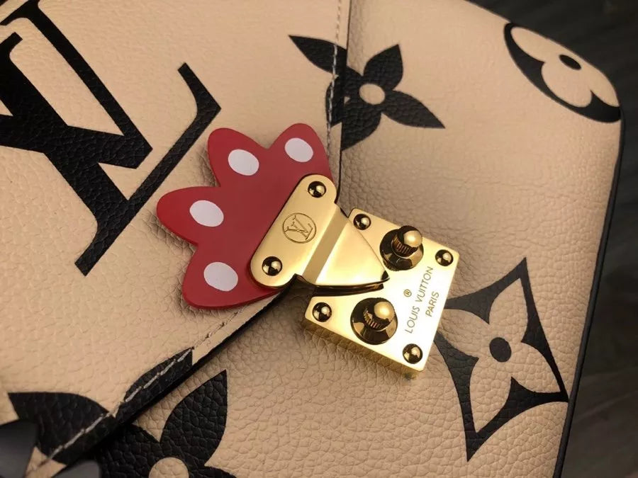 LOUIS VUITTON 25×19×7CM CRAFTY POCHETTE MÉTIS BAG