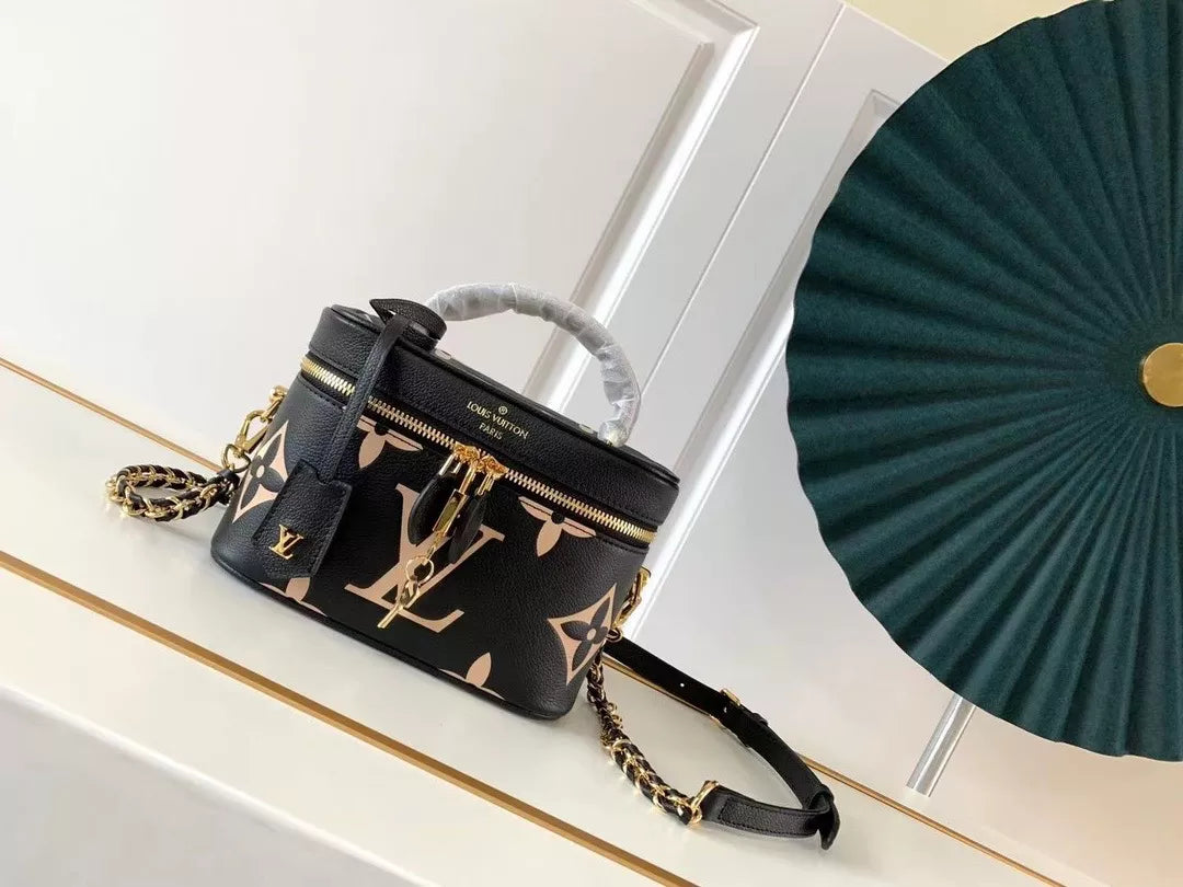 LOUIS VUITTON 19 X 13 X 11CM MONOGRAM NICE VANITY