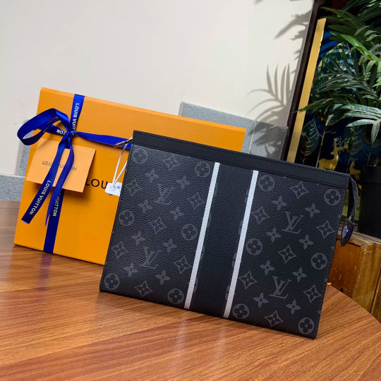 LOUIS VUITTON 27×20×3CM POCHETTE VOYAGE