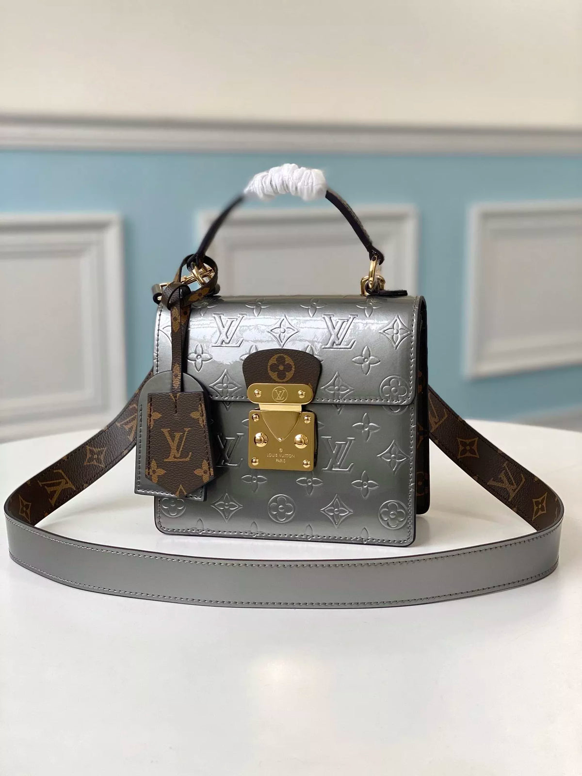LOUIS VUITTON WYNWOOD CHAIN BAG，MONOGRAM VERNIS LEATHER + MONOGRAM CANVAS