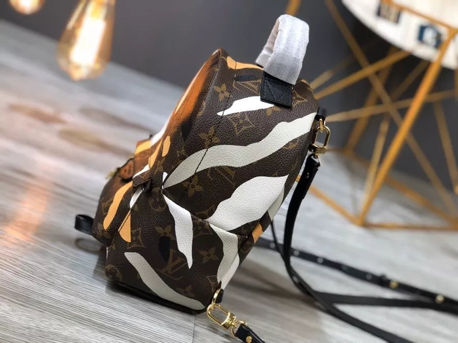 LOUIS VUITTON  17.0 X 22.0 X 10.0 Cm LV LOL PALM SPRINGS