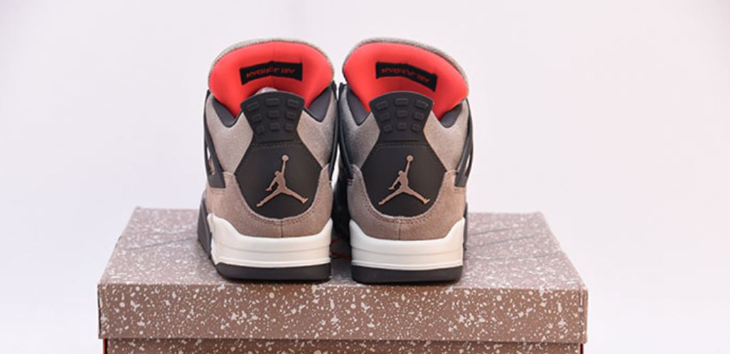 AIR JORDAN 4 RETRO "TAUPE HAZE"