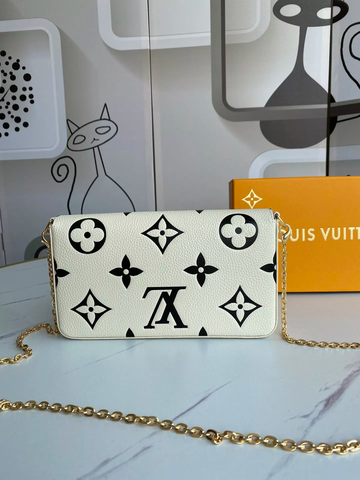 LOUIS VUITTON 21.0 X 12.0 X 3.0CM CRAFTY POCHETTE FÉLICIE BAG