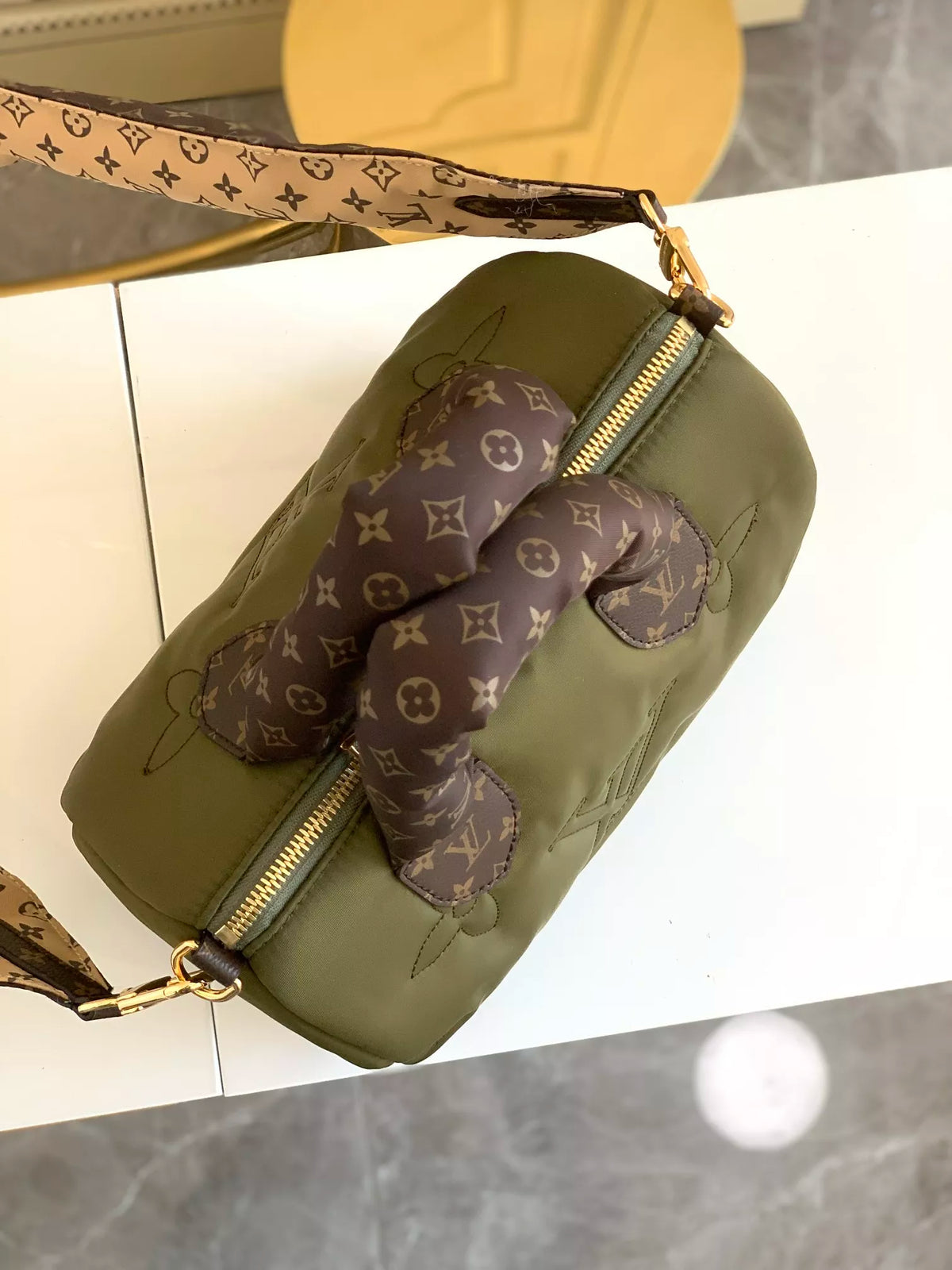 LOUIS VUITTON 25*19*15CM SPEED BANDOULI È RE 25 PILLOW BAG