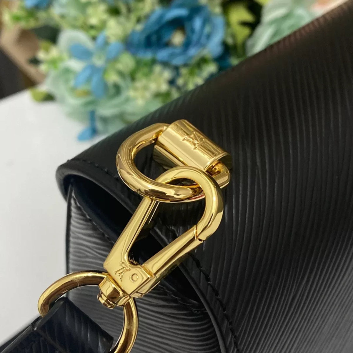 LOUIS VUITTON 23*17*9.5CM TWIST MEDIUM HANDBAG COMBO BAG