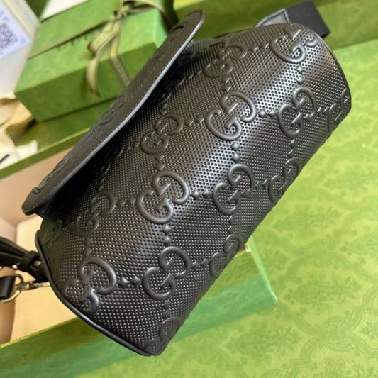 LOUIS VUITTON  20×16×7CM EMBOSSED WHOLE SKIN
