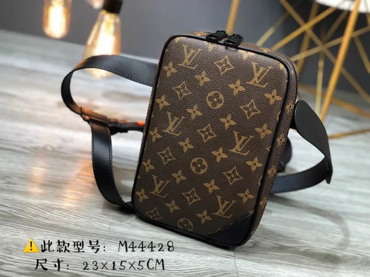LOUIS VUITTON 23×15×5CM GERONIMOS