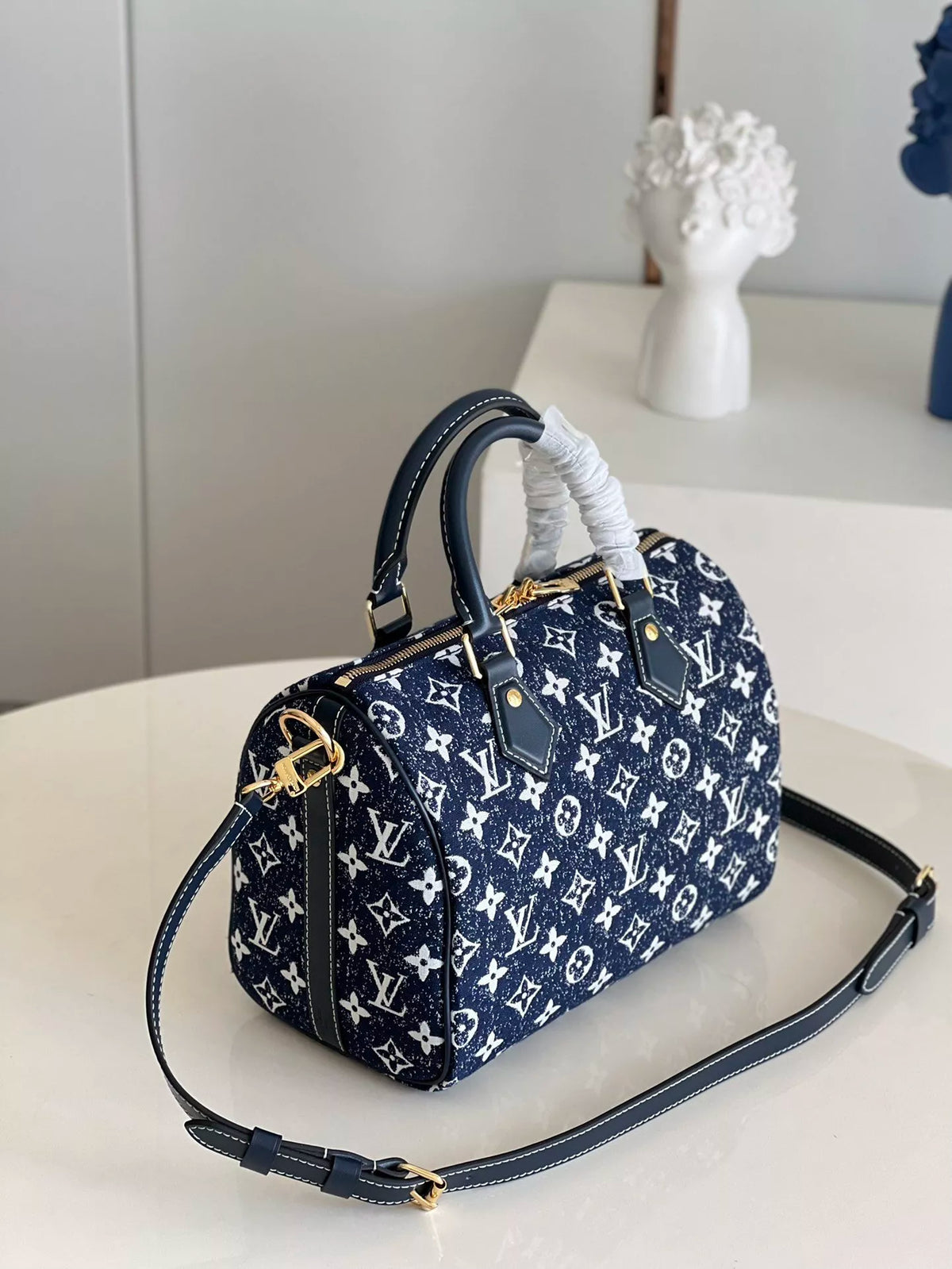 LOUIS VUITTON 25 X 19 X 15CM SPEEDY BANDOULI È RE 25 HANDBAG, LOGO DENIM