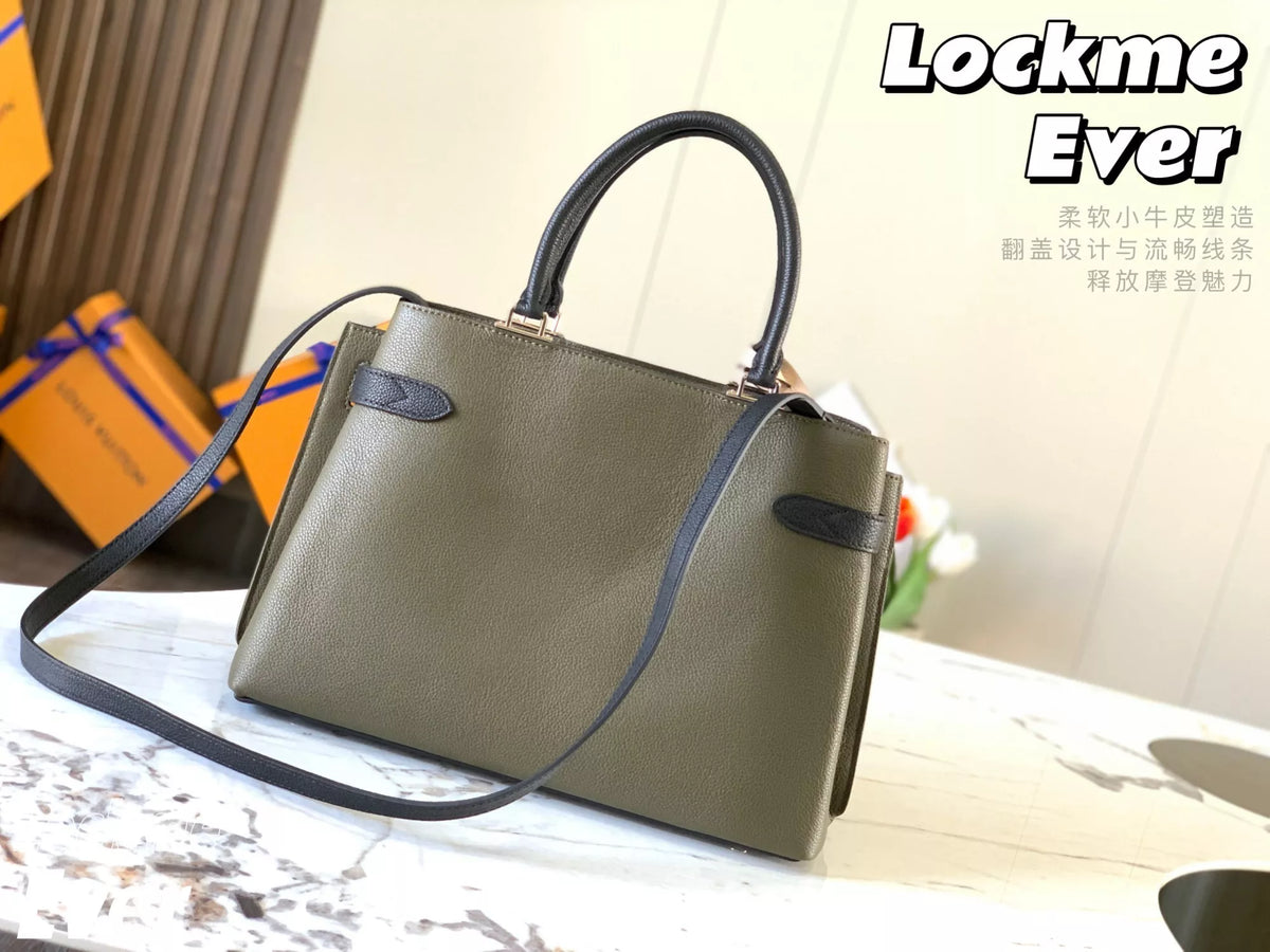 LOUIS VUITTON LOCKME DAY BAG