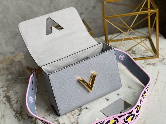 LOUIS VUITTON 19 X 15 X 9CM 23 X 17 X 9.5CM TWIST WILD AT HEART