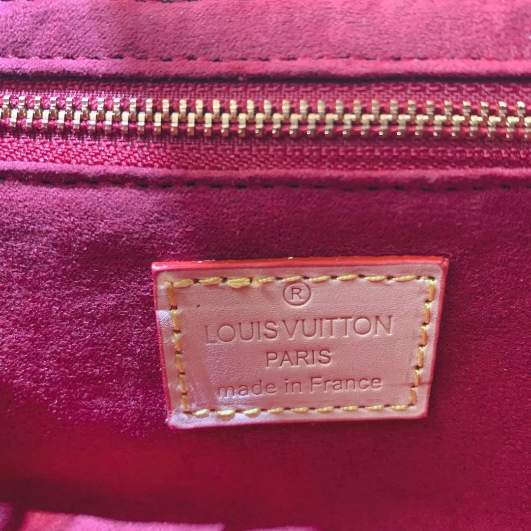 LOUIS VUITTON 15*8*25 CM BAG