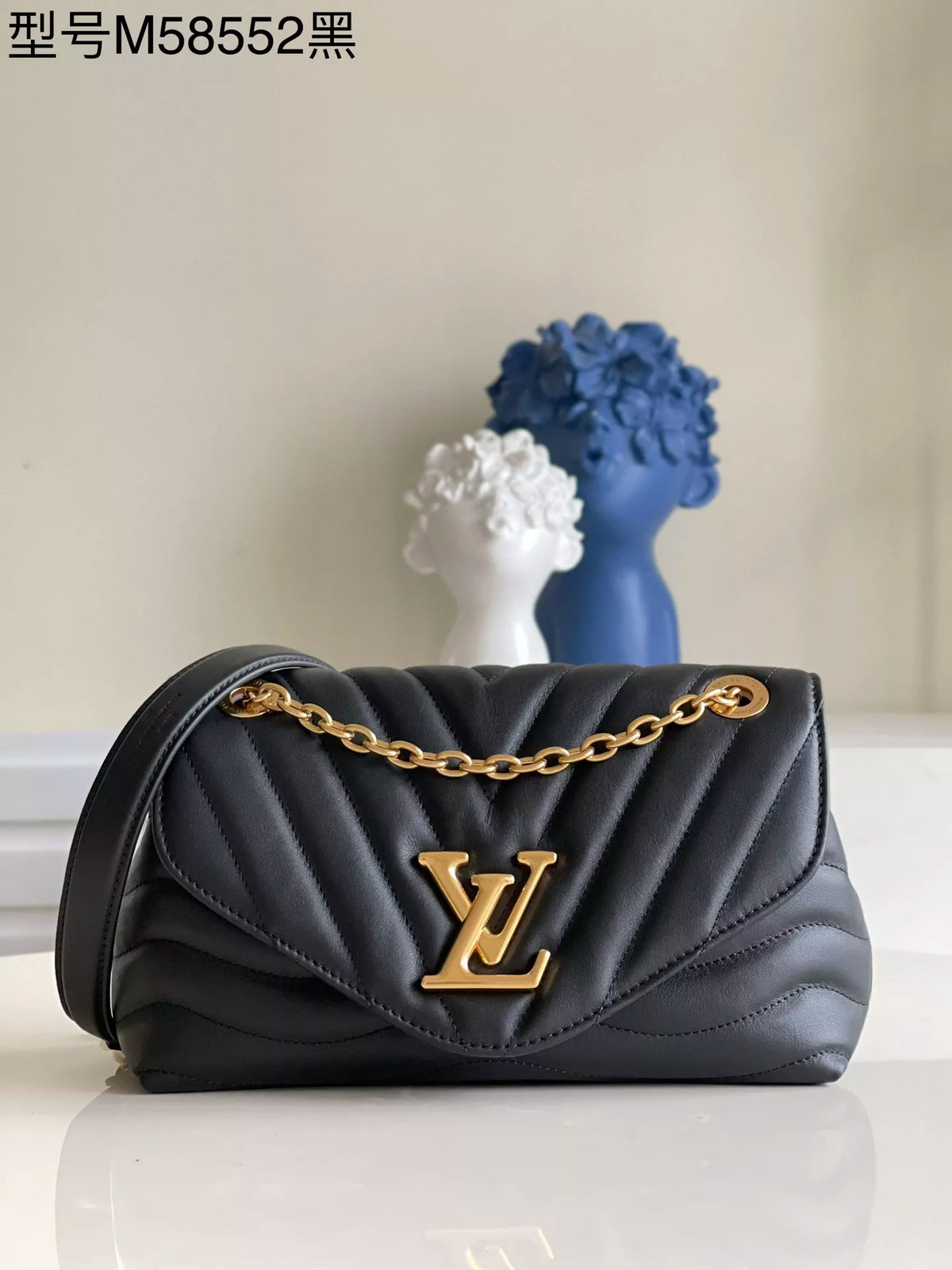 LOUIS VUITTON 24X14X9CM LV NEW WAVE
