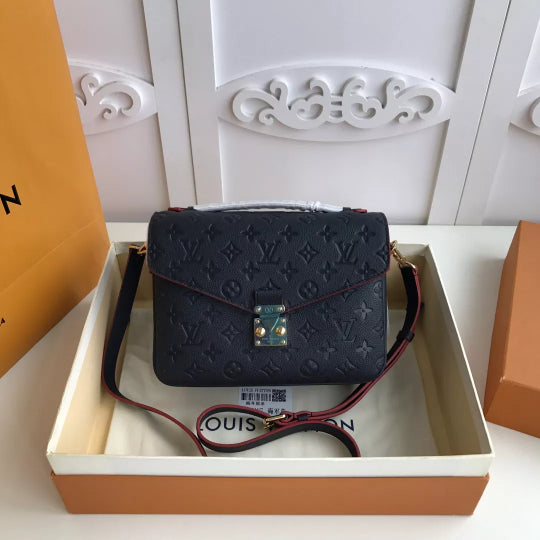 LOUIS VUITTON 25.0 X 19.0 X 7.0 POCHETTE MÉTIS MONOGRAMME EMPREINTE