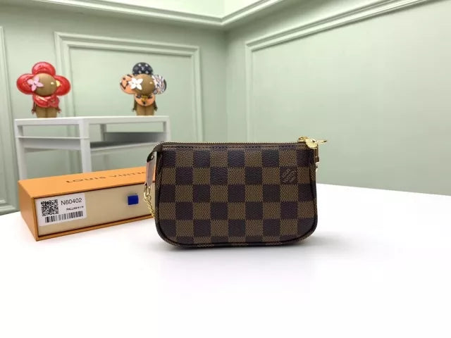 LOUIS VUITTON 15.5 X 10.5 X 4.0 CM POCHETTE ACCESSOIRES MONOGRAM DAMIER