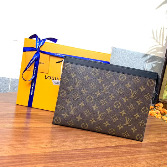 LOUIS VUITTON 26X20X5CM MONOGRAM ECLIPSE