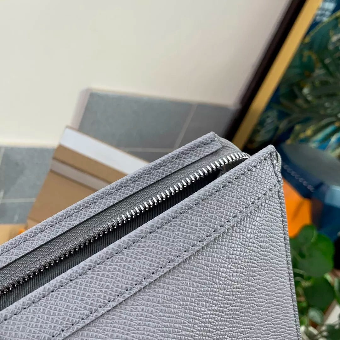 LOUIS VUITTON 27 X 21 X 6 CM POCHETTE VOYAGE HANDBAG