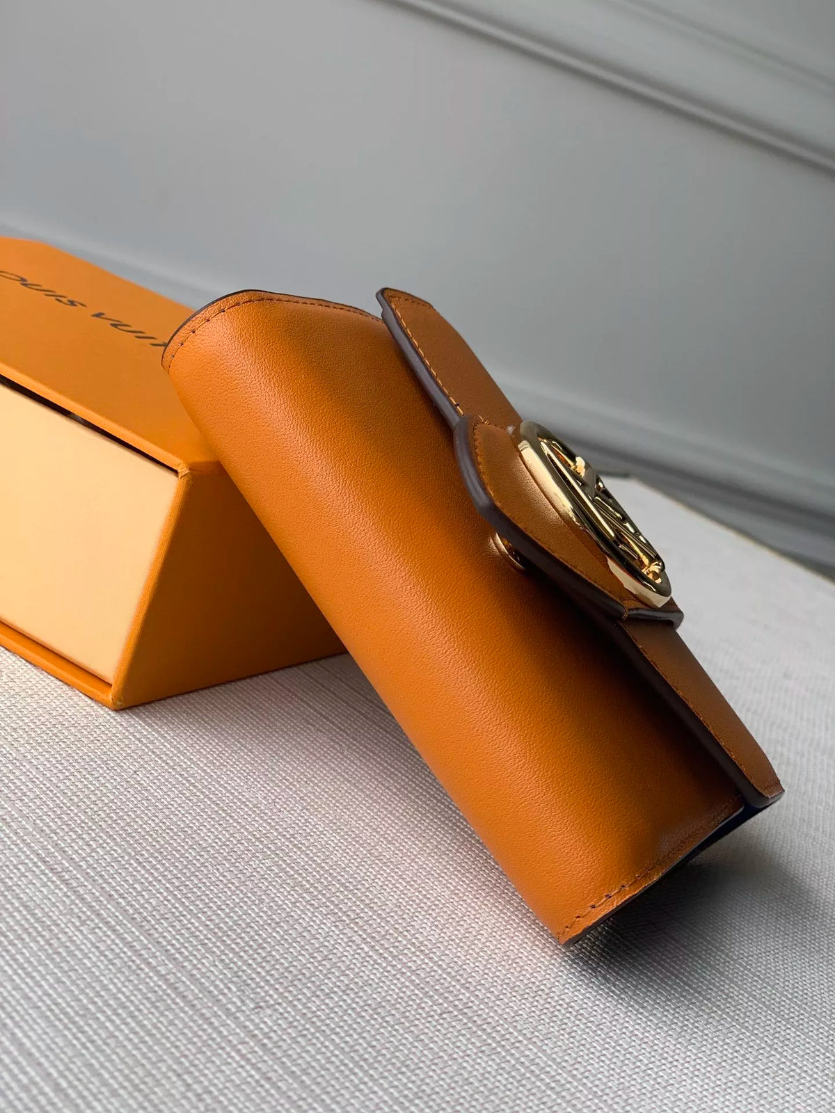 LOUIS VUITTON 12.0 X 9.0 X 2.5 CM PONT 9 BAG
