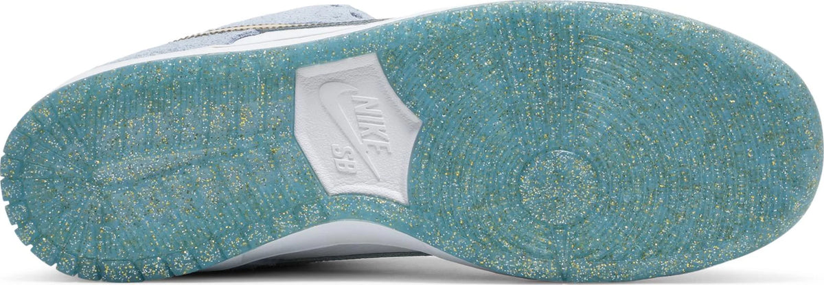 NIKE DUNK LOW SB "SEAN CLIVER"