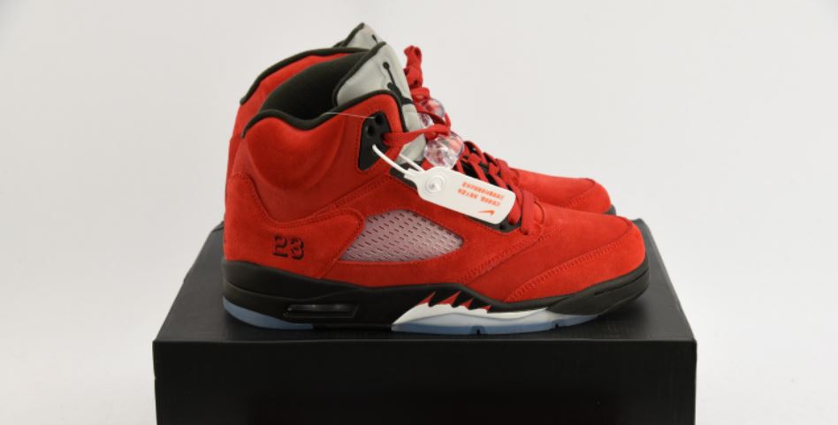 AIR JORDAN 5 “RAGING BULL”
