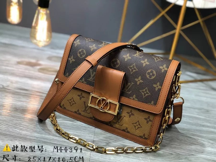 LOUIS VUITTON 25X17X10.5CM WOC WALLET ON CHAIN DAUPHINE